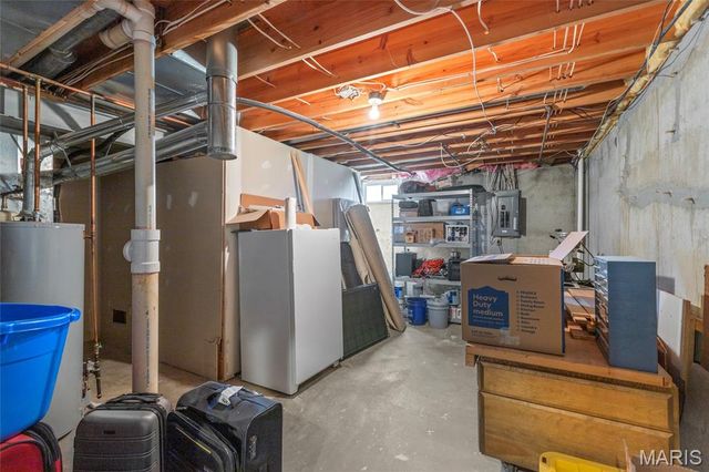 700 Juniper Glen Court, Ballwin, MO 63021