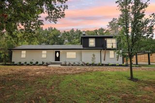 740 Lakeview Cir, Mount Juliet, TN 37122