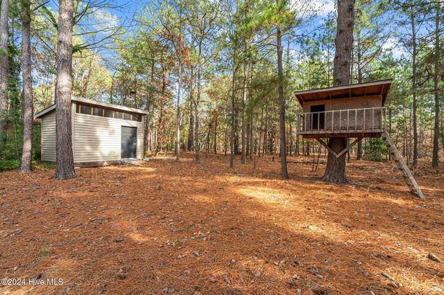 85 Pine Lake Drive, Whispering Pines, NC 28327