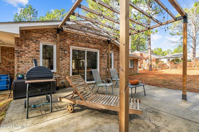 85 Pine Lake Drive, Whispering Pines, NC 28327