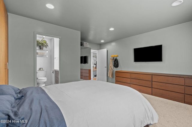 85 Pine Lake Drive, Whispering Pines, NC 28327