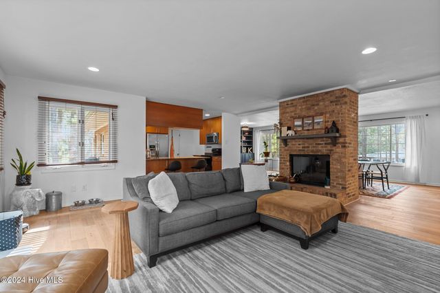 85 Pine Lake Drive, Whispering Pines, NC 28327