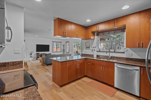 85 Pine Lake Drive, Whispering Pines, NC 28327