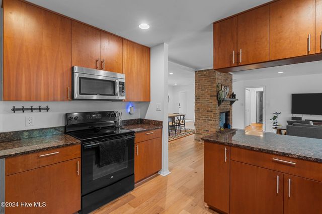 85 Pine Lake Drive, Whispering Pines, NC 28327