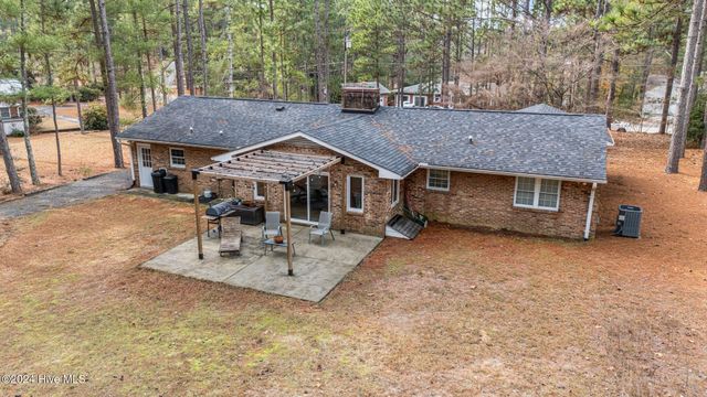 85 Pine Lake Drive, Whispering Pines, NC 28327