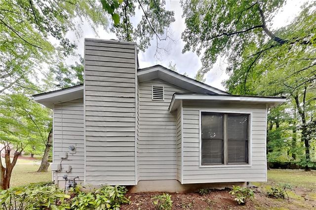 464 Ridgemont Drive, Lawrenceville, GA 30046