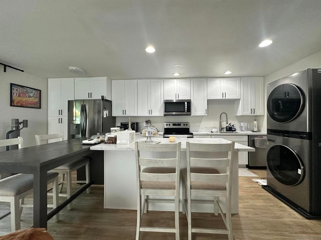 8741 Wahl, Santee, CA 92071