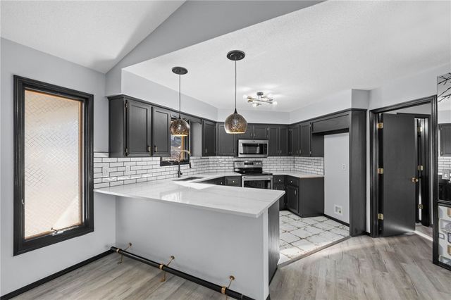 41 Selkirk Drive, Bella Vista, AR 72715