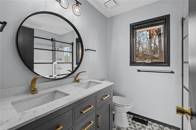 41 Selkirk Drive, Bella Vista, AR 72715