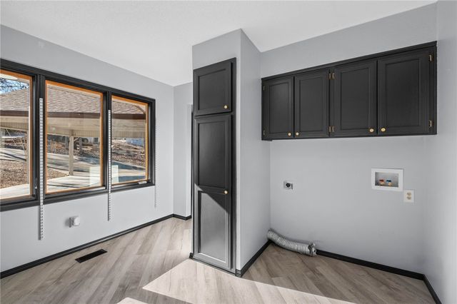 41 Selkirk Drive, Bella Vista, AR 72715