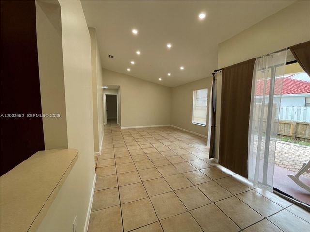 1511 San Remo Circle 1511, Homestead, FL 33035