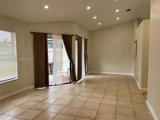 1511 San Remo Circle 1511, Homestead, FL 33035