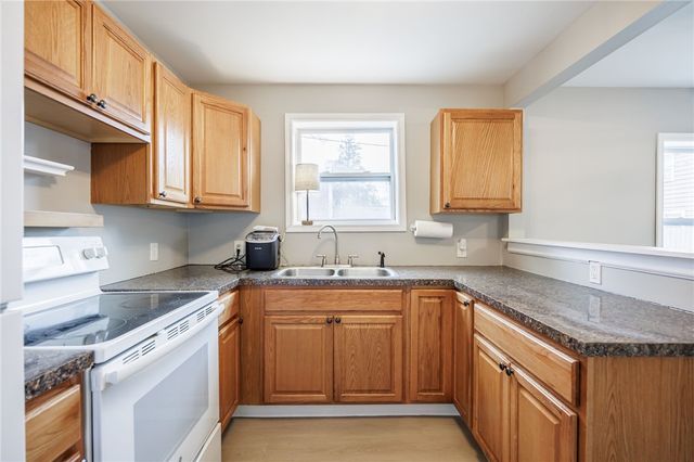 146 Maiden Lane, Greece, NY 14616