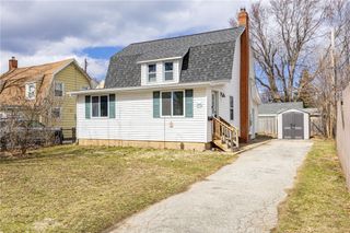 146 Maiden Lane, Greece, NY 14616