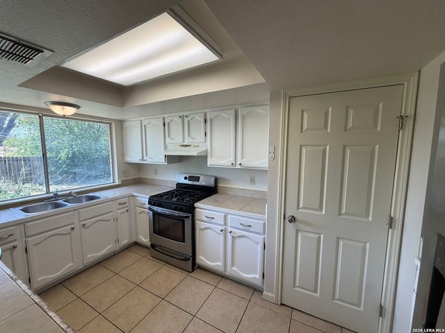 5802 OAK COUNTRY WAY, San Antonio, TX 78247