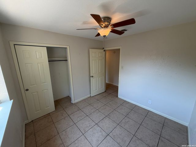5802 OAK COUNTRY WAY, San Antonio, TX 78247