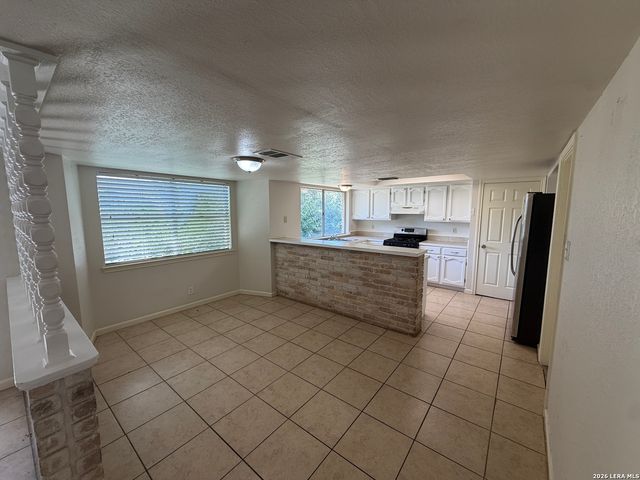 5802 OAK COUNTRY WAY, San Antonio, TX 78247