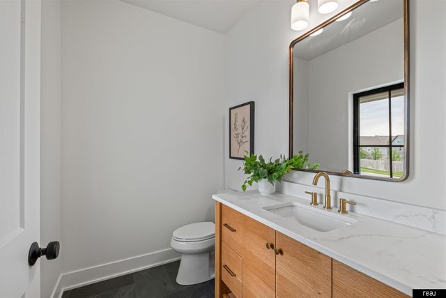18304 Blackwalnut Street, Omaha, NE 68136
