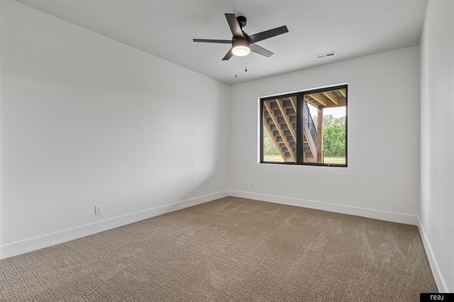 18304 Blackwalnut Street, Omaha, NE 68136
