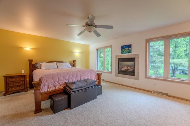 1102 MICHLER CREST, Merrill, WI 54452