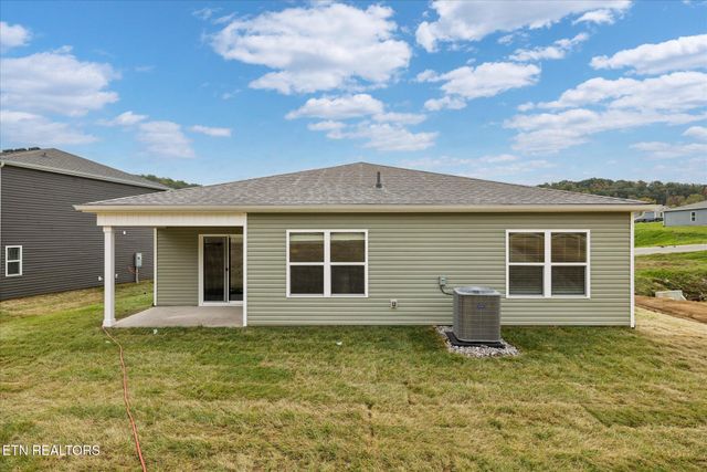 177 N Rolling Meadows Drive, Harriman, TN 37748