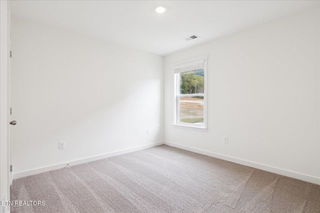 177 N Rolling Meadows Drive, Harriman, TN 37748