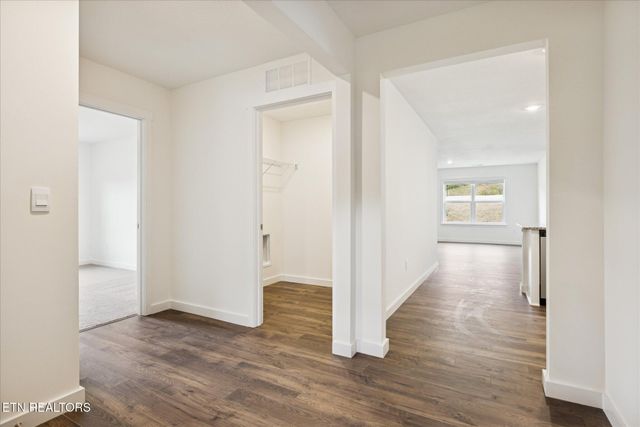 177 N Rolling Meadows Drive, Harriman, TN 37748