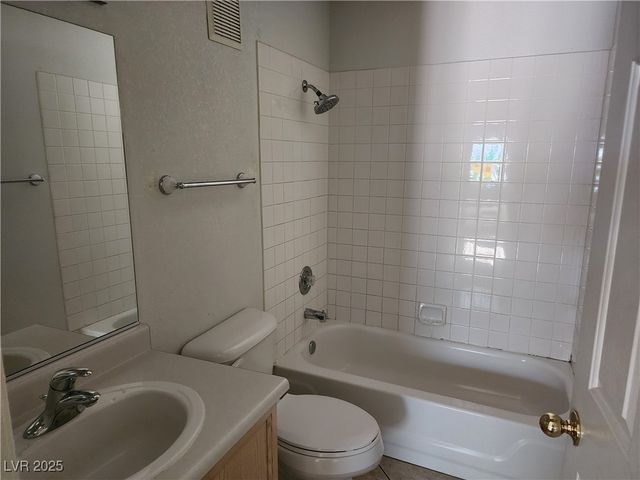 7733 Almeria Avenue, Las Vegas, NV 89128