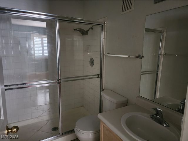 7733 Almeria Avenue, Las Vegas, NV 89128