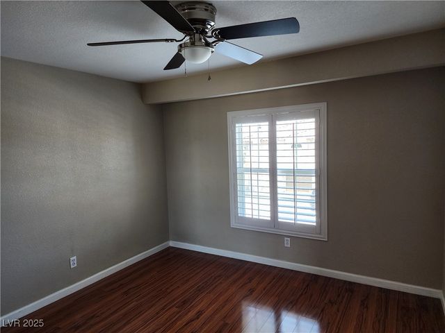 7733 Almeria Avenue, Las Vegas, NV 89128