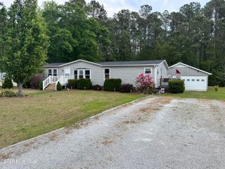 444 Old Church Road, Swansboro, NC 28584