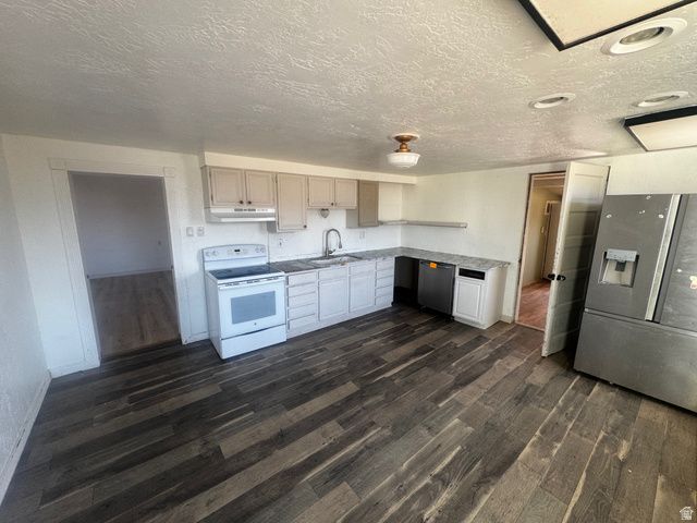 215 W 200 N, Moroni, UT 84646