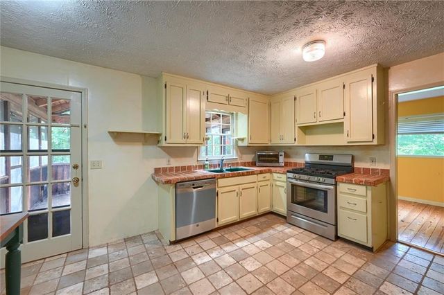 2245 Birmingham Road, Alpharetta, GA 30004