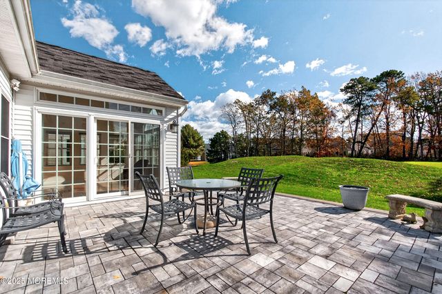 79 Spring Lake Boulevard, Waretown, NJ 08758