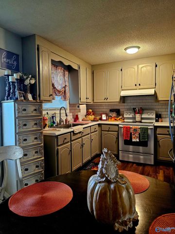 11447 Friend Road, Athens, AL 35611