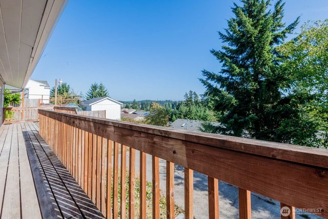 1270 Lansing Avenue, Bremerton, WA 98312