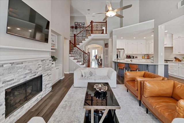 31 Brywood Place, The Woodlands, TX 77382