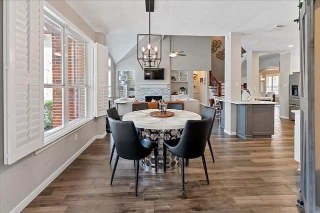 31 Brywood Place, The Woodlands, TX 77382