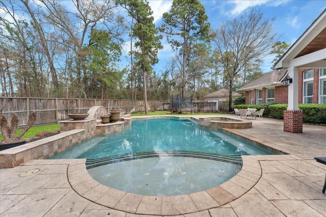 31 Brywood Place, The Woodlands, TX 77382