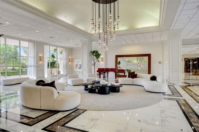 5600 Collins Ave 9M, Miami Beach, FL 33140