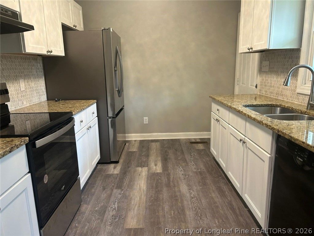 1726 Wayne Lane, Fayetteville, NC 28304 — photo 9