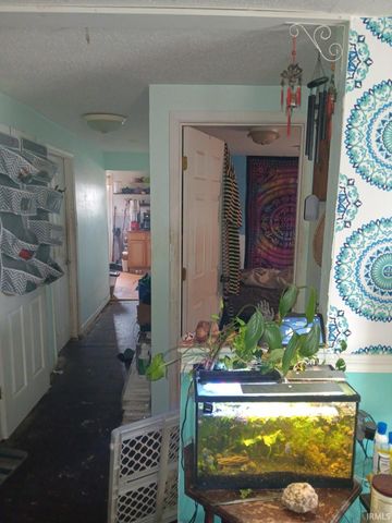 1908 S Kerth Avenue, Evansville, IN 47714