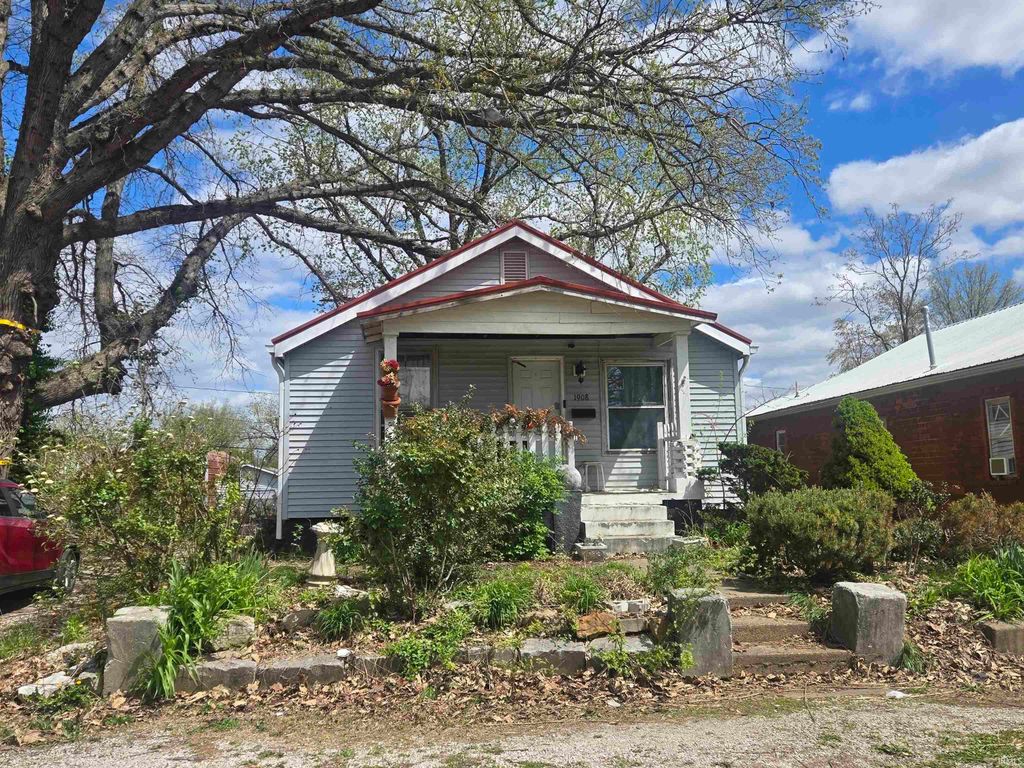 1908 S Kerth Avenue, Evansville, IN 47714