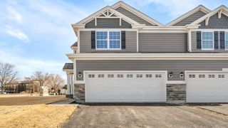 283 Charlestowne Lakes Drive, St. Charles, IL 60174
