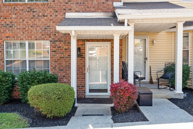 413 S Timber Dr, Nashville, TN 37214