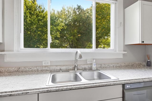 964 Lockbourne Road, Columbus, OH 43206