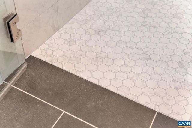 1 DeCERBO TERR, Charlottesville, VA 22901