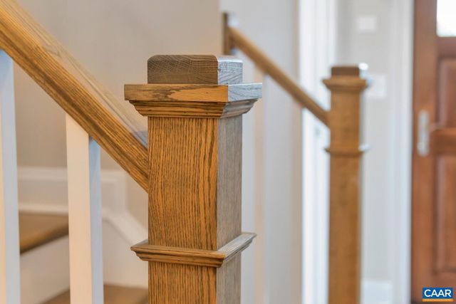 1 DeCERBO TERR, Charlottesville, VA 22901