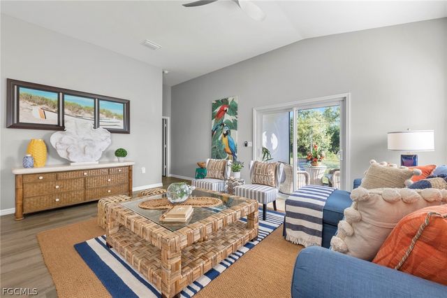 112 Wilmington PKWY, Matlacha, FL 33993