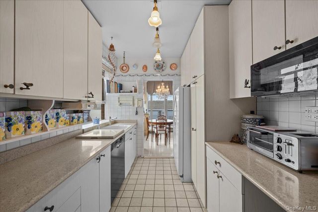 2727 Palisade Avenue 8H, Bronx, NY 10463